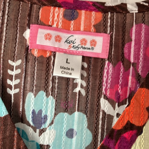 Koi Mock Wrap Scrub Top - Picture 2 of 5